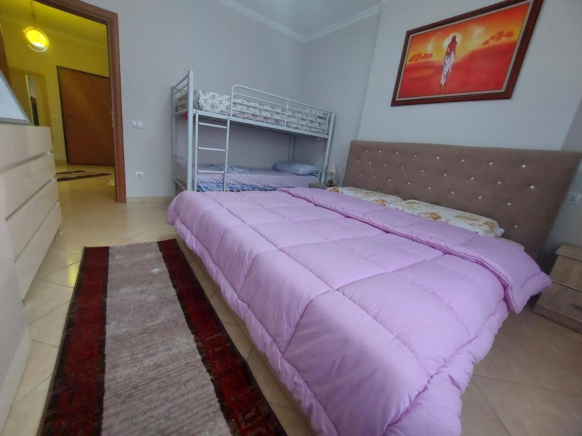 Bral Apartments 8 Two-Bedroom Beachfront Durrës Eksteriør billede