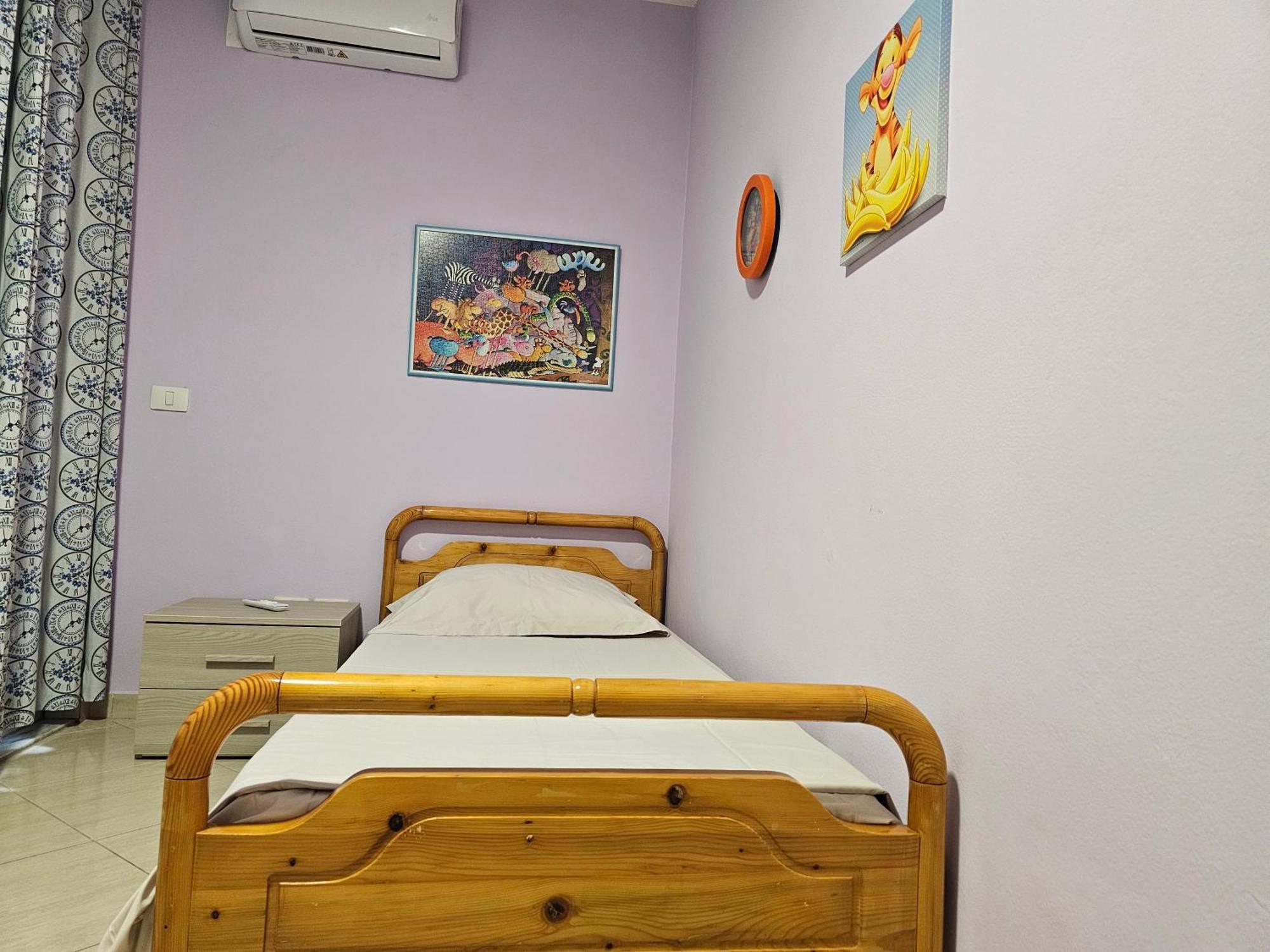 Bral Apartments 8 Two-Bedroom Beachfront Durrës Eksteriør billede