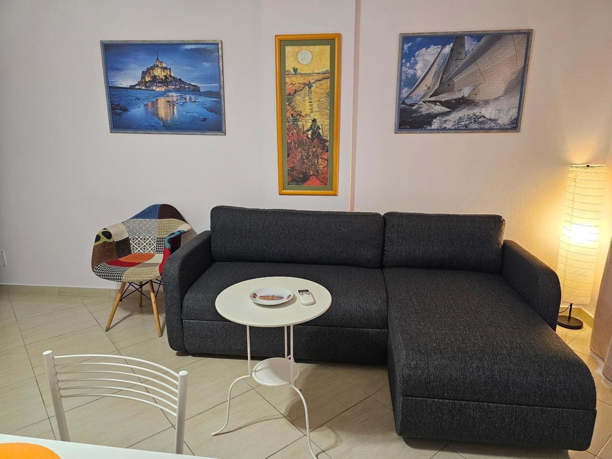 Bral Apartments 8 Two-Bedroom Beachfront Durrës Eksteriør billede